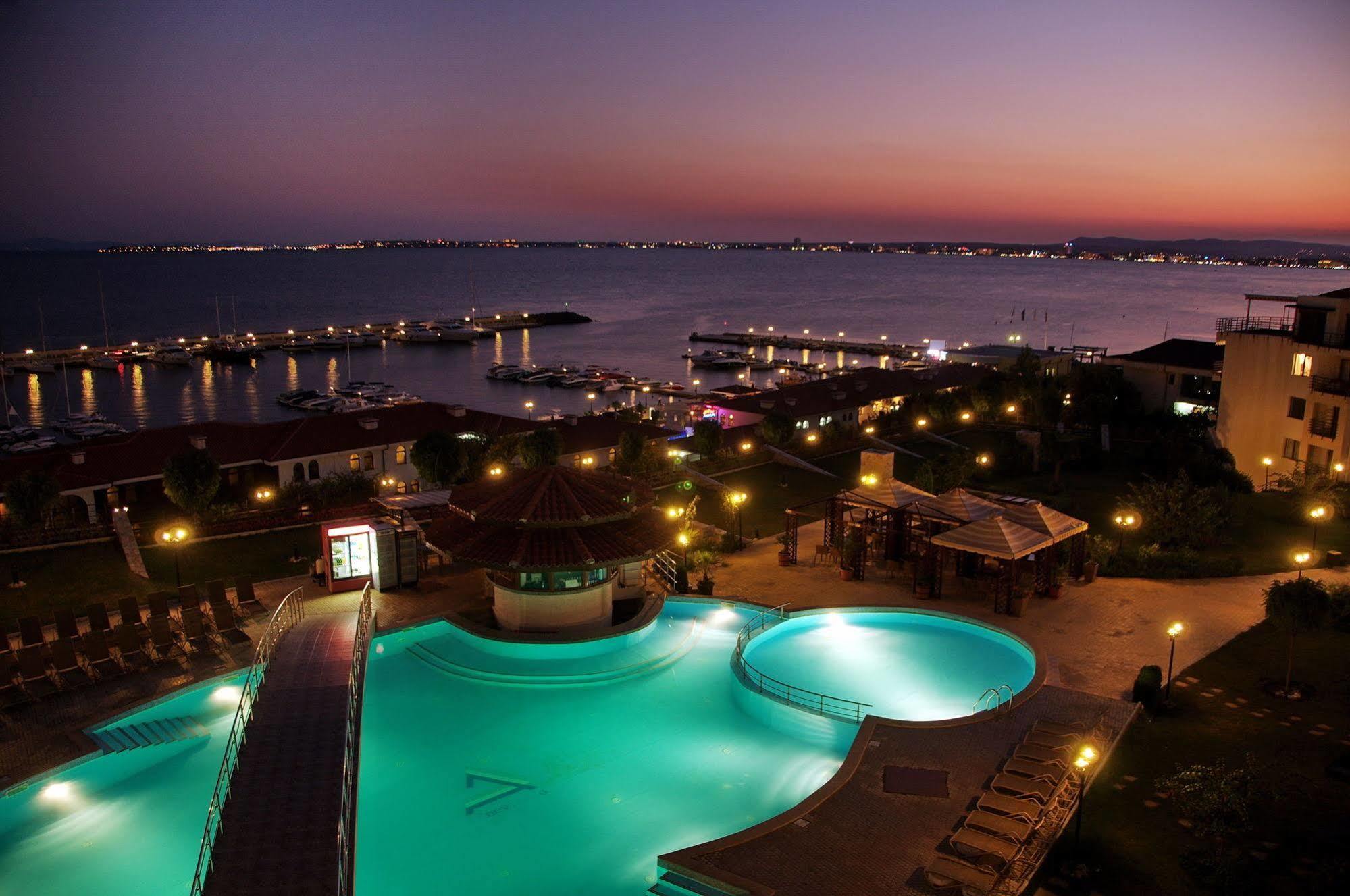 Diamond Apartments Sveti Vlas Dış mekan fotoğraf